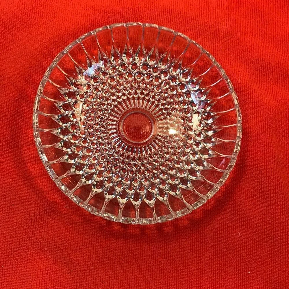 7 Inches Teardrop Design Round Glass Appetizer Nuts Dining Serving Bowl Dish